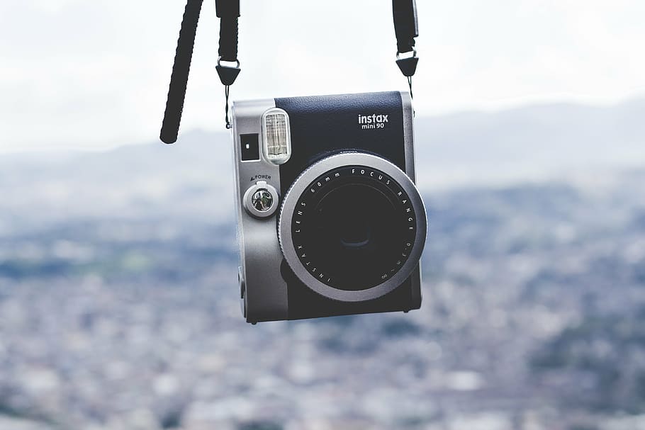 レンタル] FUJIFILM instax mini90 ネオクラシック/フィルム20枚付き