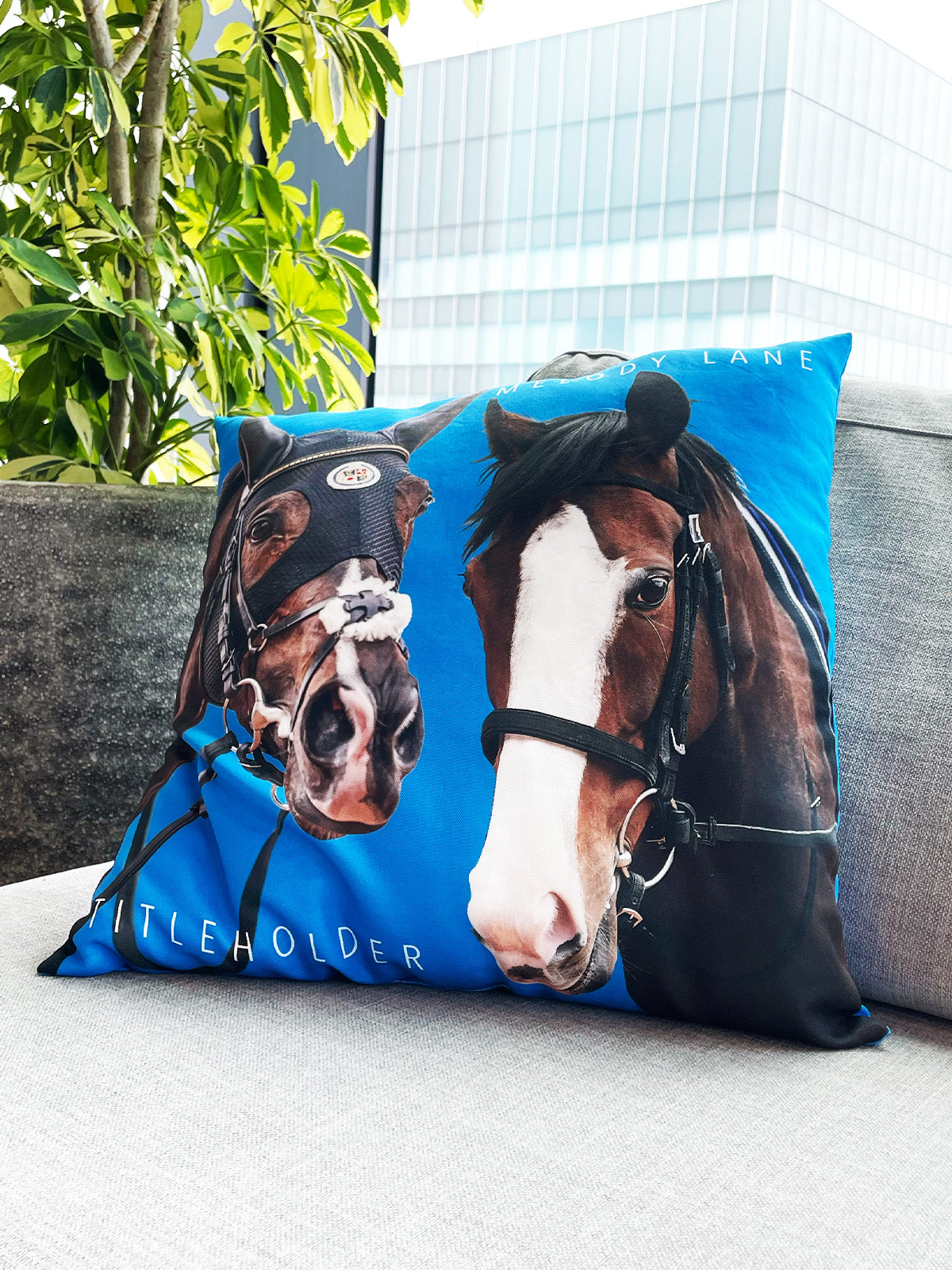 タイトルホルダー netkeiba 限定TITLEHOLDER ブルゾン M HORSE GOODS