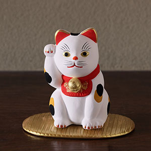 招き猫(三毛猫) 小判付き: インテリア・ライフスタイル | スイーツ