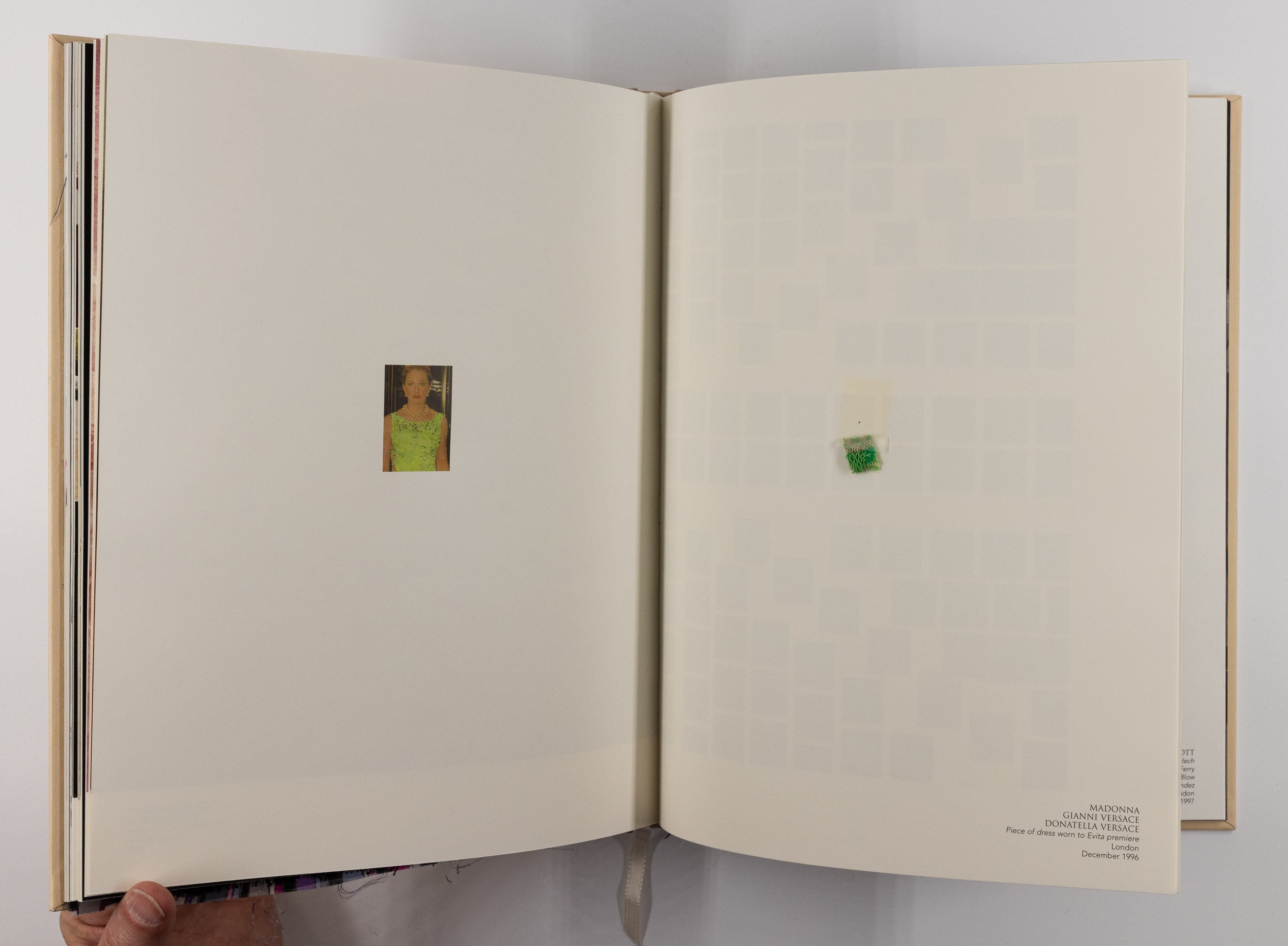 Visionaire 22 Chic – Mario Testino [Signed, 1st Ed.] – Track 16