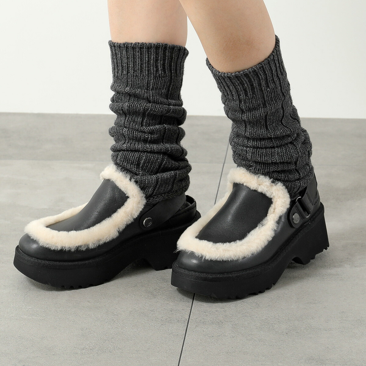 楽天市場】 UGG アグ 厚底 クラシック ファンケット サンダル