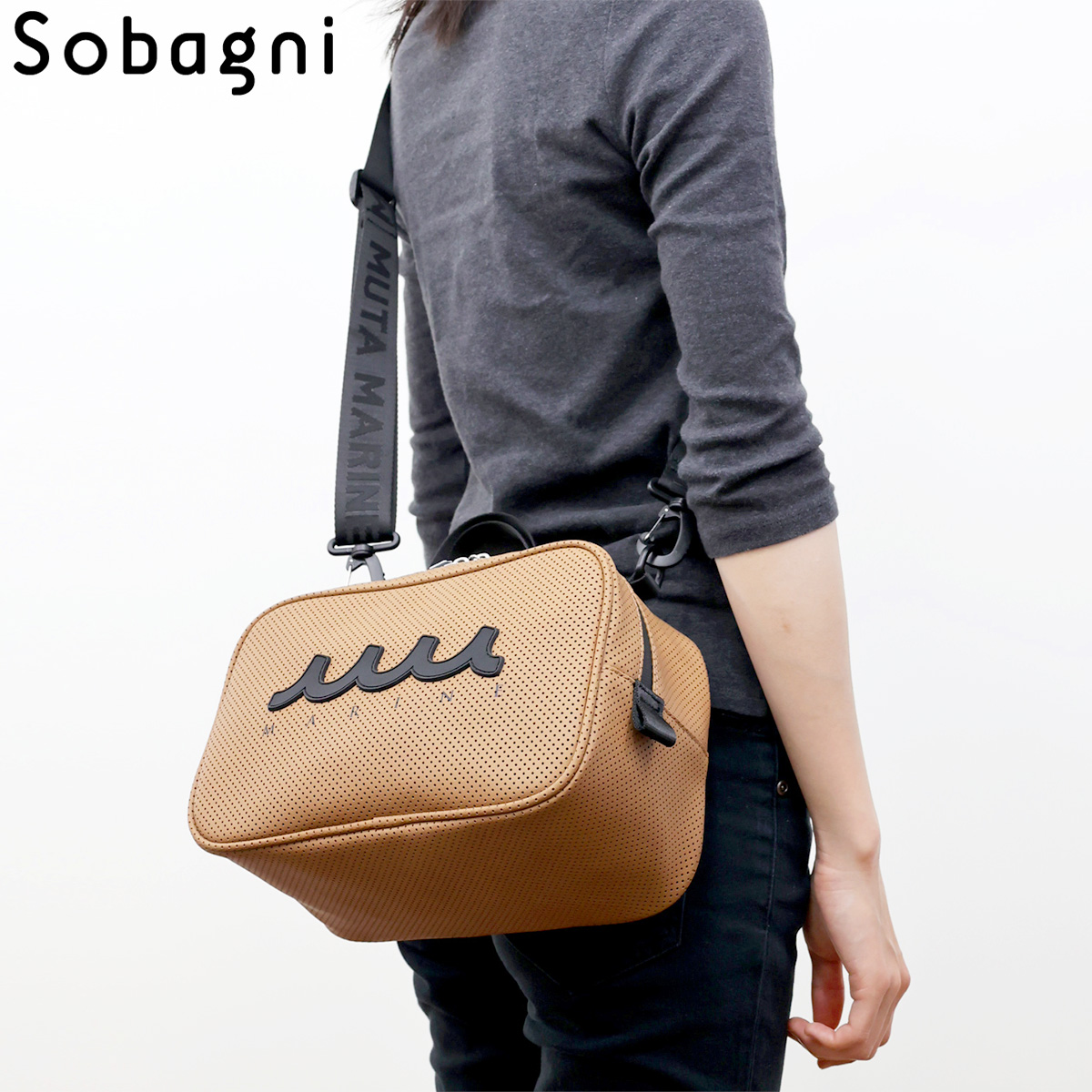 Sobagni muta CONTINUA mutaスクエアバッグ ムータ ブラウン