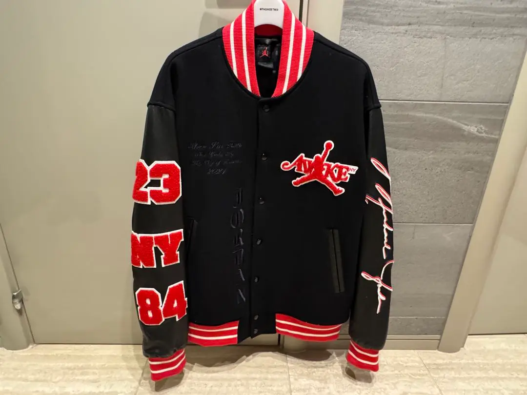 2026年最新】supreme jordan スタジャンの人気アイテム - メルカリ