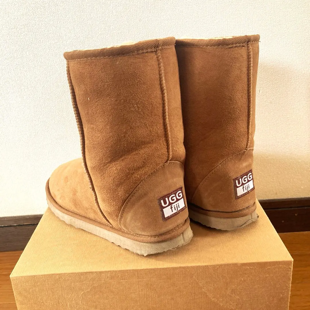 2026年最新】UGG fijiの人気アイテム - メルカリ