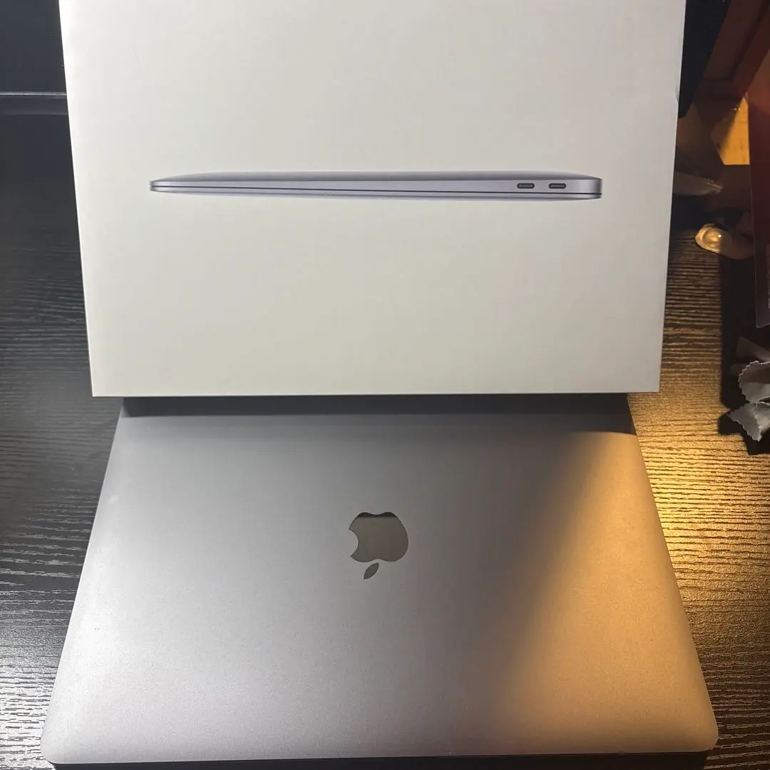 2026年最新】2020 Apple MacBook Air Apple M1 Chip (13インチ, 8GB