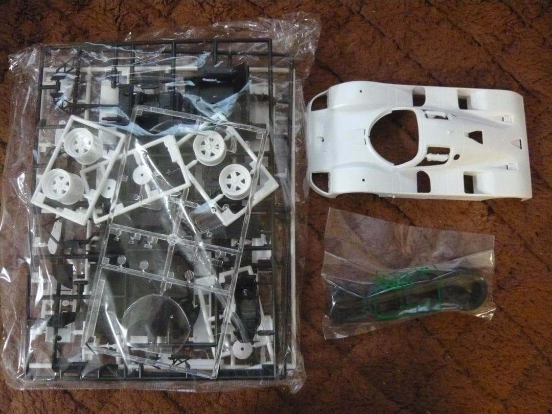 初版品】ハセガワ模型1/24、マツダ767B、3チーム、3台セット販売