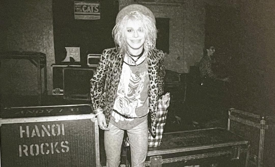 絶版・入手困難】ハノイロックス HANOI ROCKS '82-'84 写真集 - メルカリ