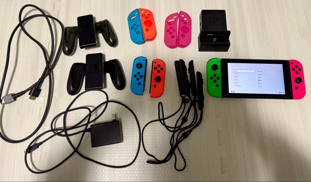 Nintendo Switch 本体 おまけジョイコン付き - メルカリ