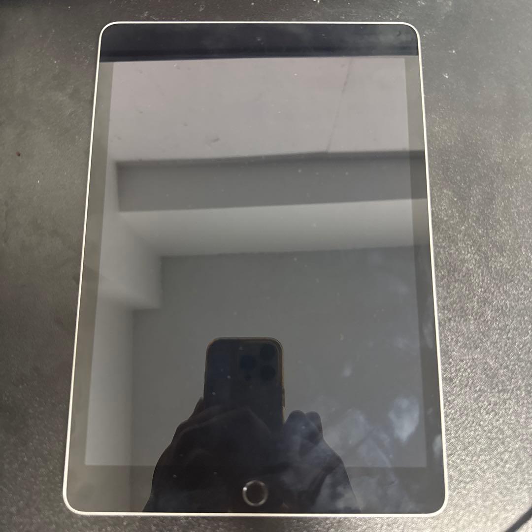 iPad 第９世代 256GB 即日発送 iPad Wi-Fi 256GB - シルバー（第9世代）[整備済製品] - Apple（日本）