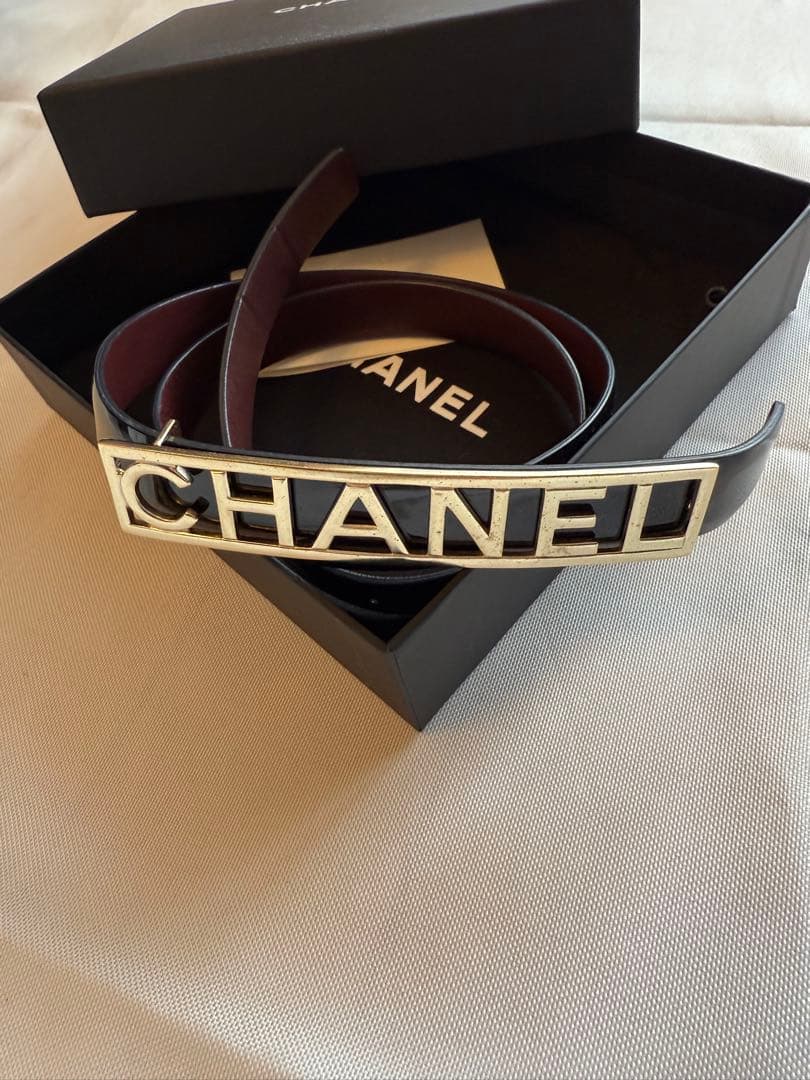 CHANEL ロゴ ベルト 黒 渋谷並木橋店】CHANEL シャネル ベルト No.5 チェーンロゴ 黒