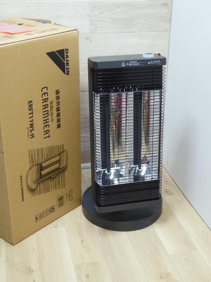 美品　ダイキン セラムヒート ERFT11WS-W 遠赤外線暖房機 セラムヒート ダイキン DAIKIN ERFT11WS-H [遠赤外線暖房機