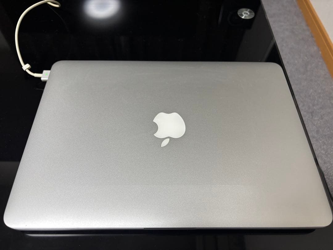 Apple MacBook Pro シルバー 本体 early 2015 Apple MacBook Pro (13-inch, Retina, Early 2015) Silver MF839LL/A