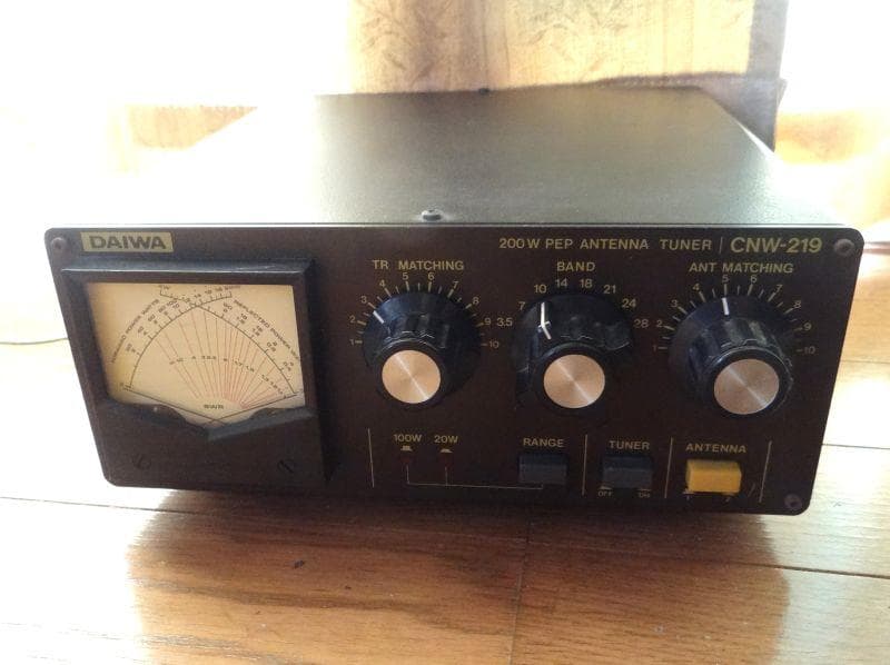 ダイワ　HF帯アンテナチューナーCNW-219　2 ダイワ HF帯アンテナチューナーCNW-219 2