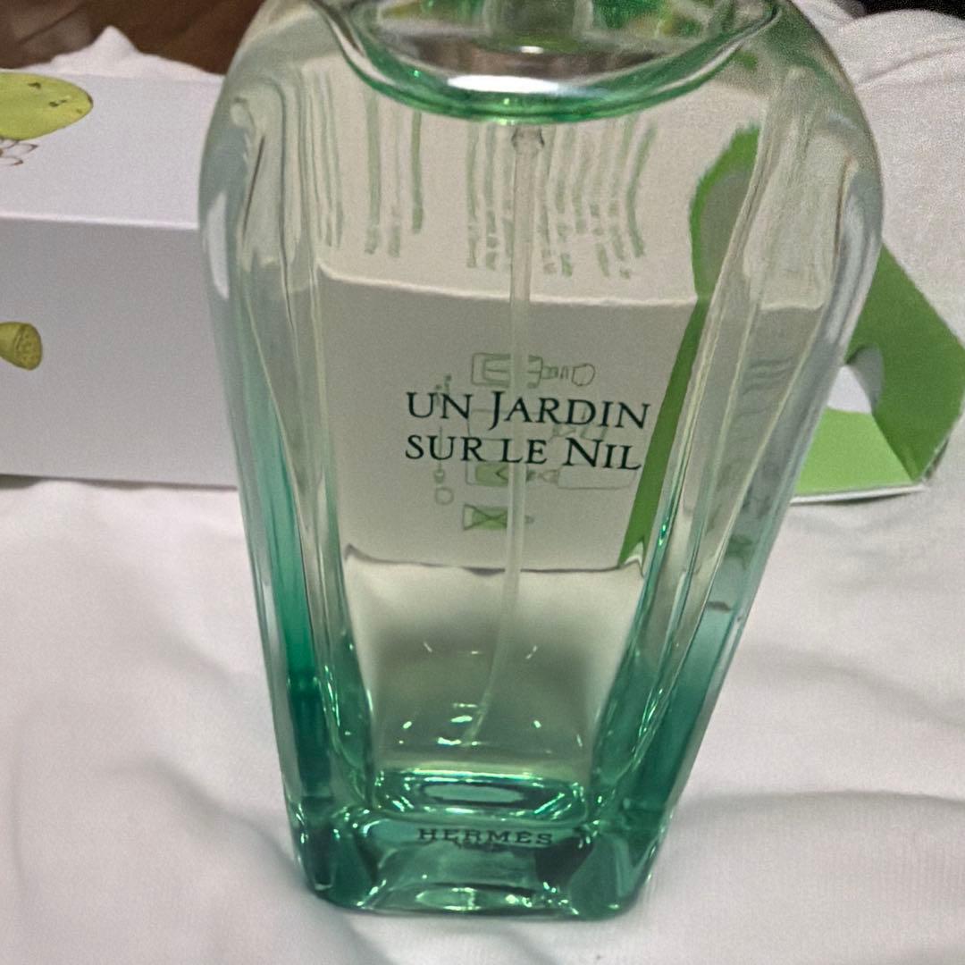 HERMÈS UN JARDIN SUR LE NIL 100ml - メルカリ