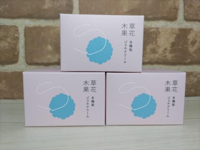 【未使用3個セット】草花木果／多機能ジェルクリーム 90g Amazon.co.jp: 草花木果 多機能ジェルクリーム (90g) : ビューティー