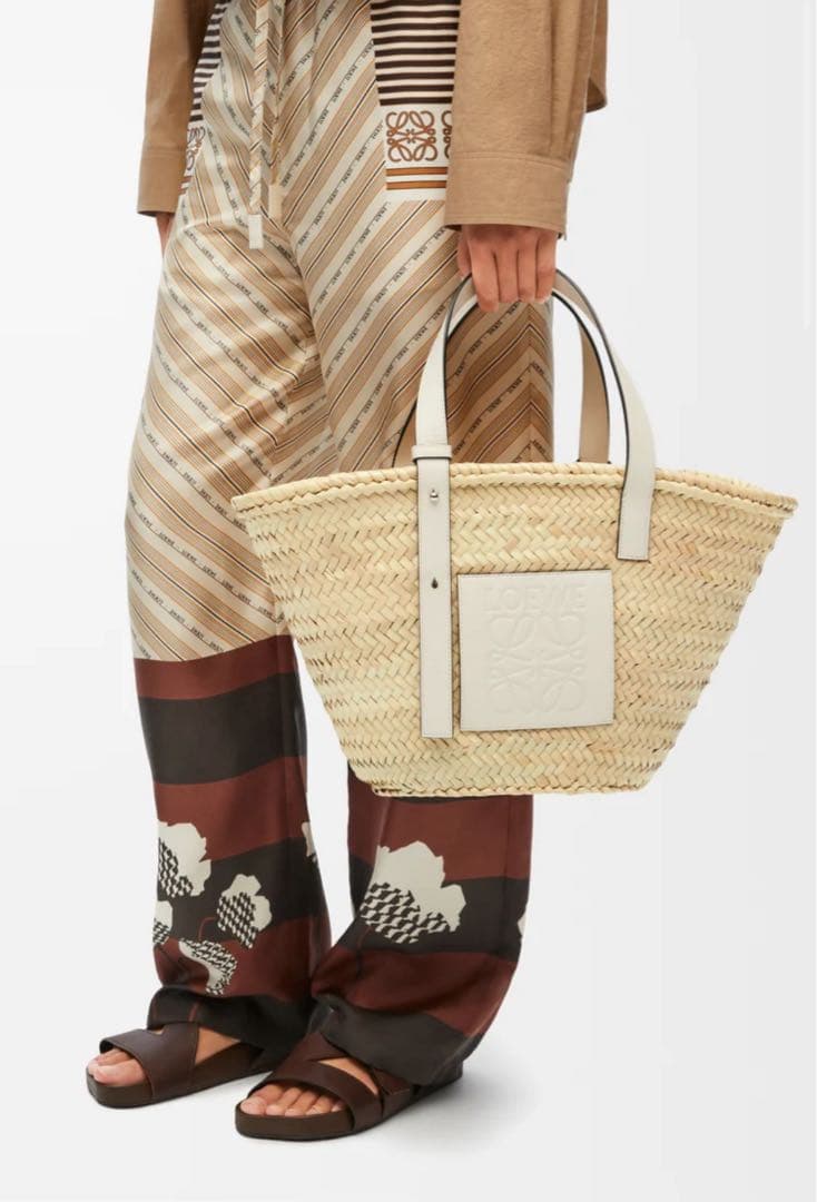 ラビちゃん　LOEWE ロエベ バスケットバッグ　カゴバック ミディアム LOEWE（ロエベ） （未使用 展示品）ロエベ バスケット ミディアム