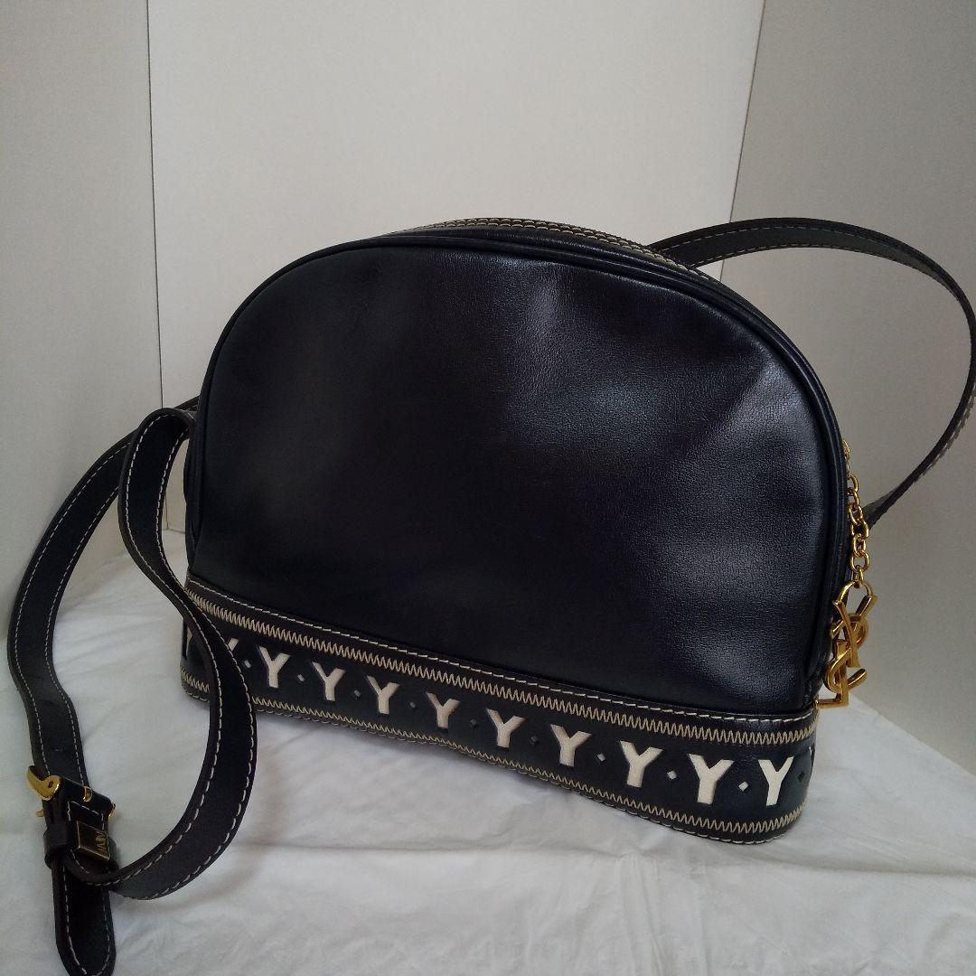 Yves Saint Laurent ネイビー ショルダーバッグ Saint Laurent | Small Loulou Chain Bag – Kirna Zabête