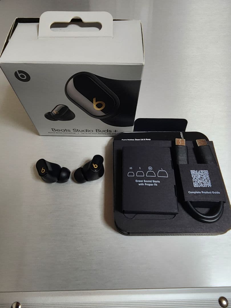 Beats Studio Buds + ブラック　ケース無し Amazon.co.jp: Beats Studio Buds + ケース Beats Studio Buds カバー