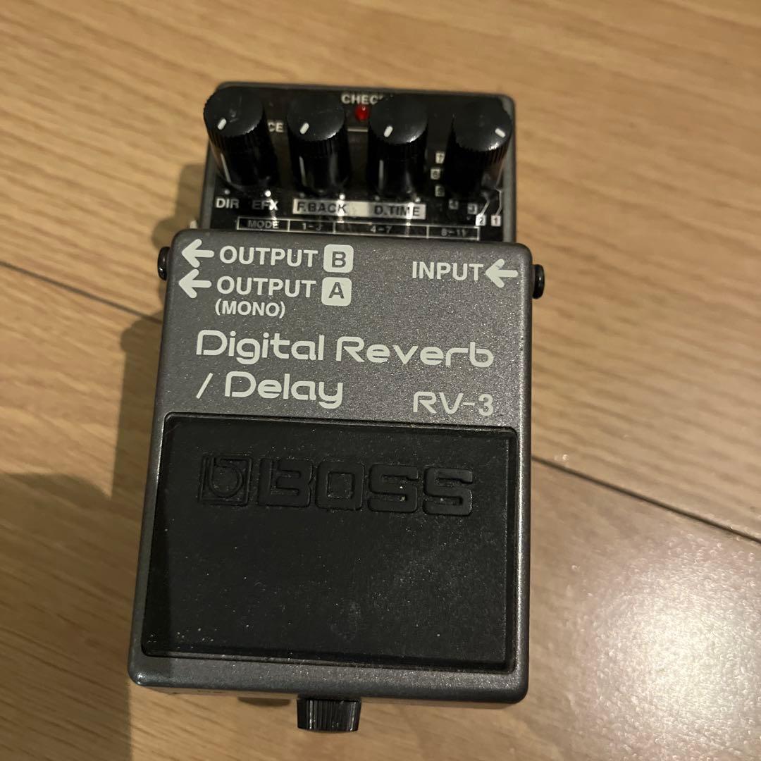 BOSS RV-3 デジタルリバーブ/ディレイ Boss RV-3 Digital Reverb/Delay Pedal