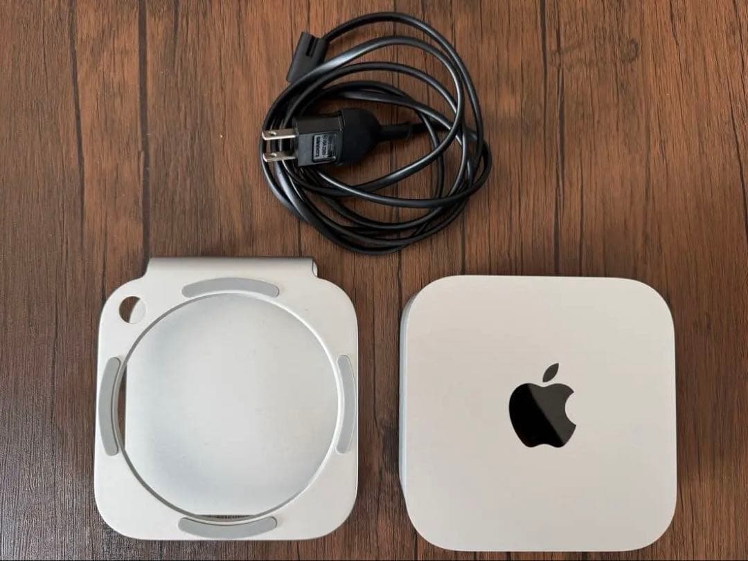 Apple Mac mini M4 メモリ16GB 256GB Mac Mini - M4 - 10CPU - 10GPU - 16GB - 256GB - Silver (Late-2024