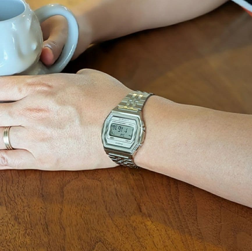 ◇新品未使用◇ A1000A-7JF フルメタル レトロ調 CASIO - メルカリ
