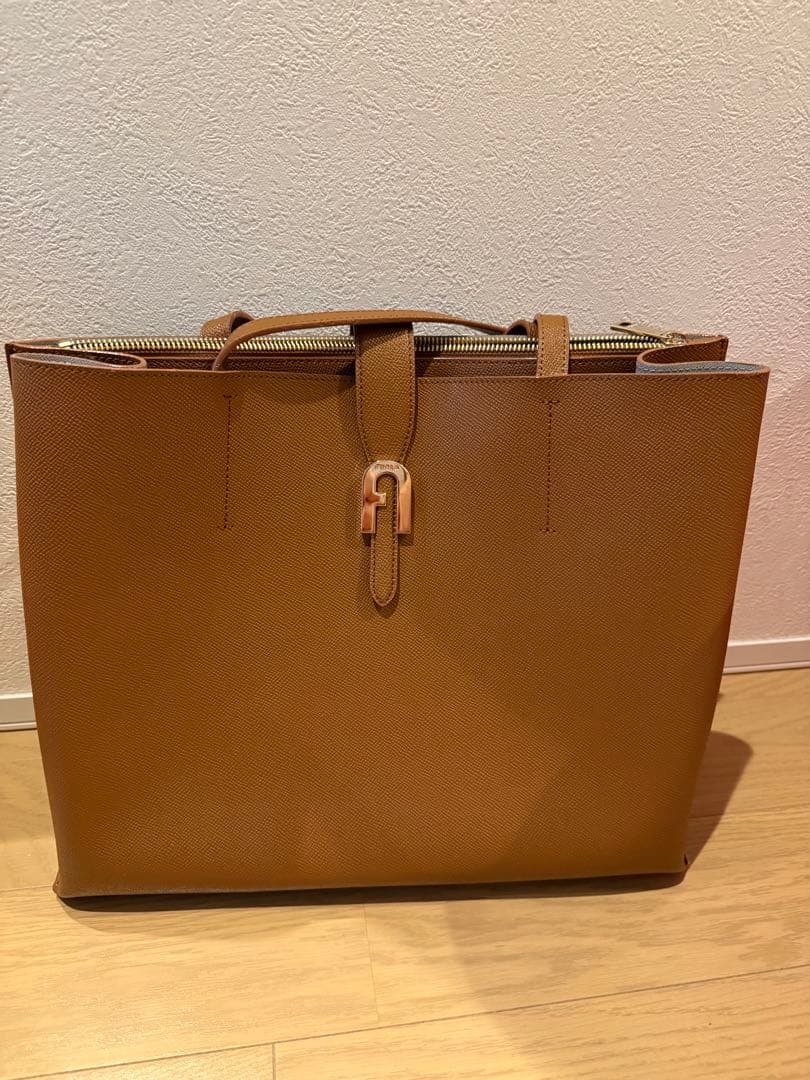 【人気モデル】FURLA フルラ ソフィア トートバッグ A4収納可 ブラウン フルラ FURLA SOFIA L TOTE （ブラウン） -靴＆ファッション通販