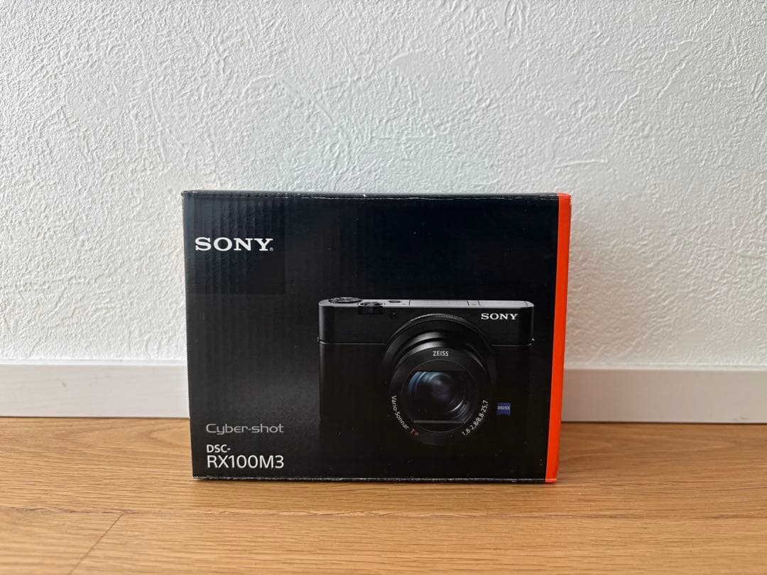 SONY Cyber-shot DSC RX100M3 純正グリップ付き 愛用の「SONY Cyber-shot RX100」にアタッチメントグリップを装着
