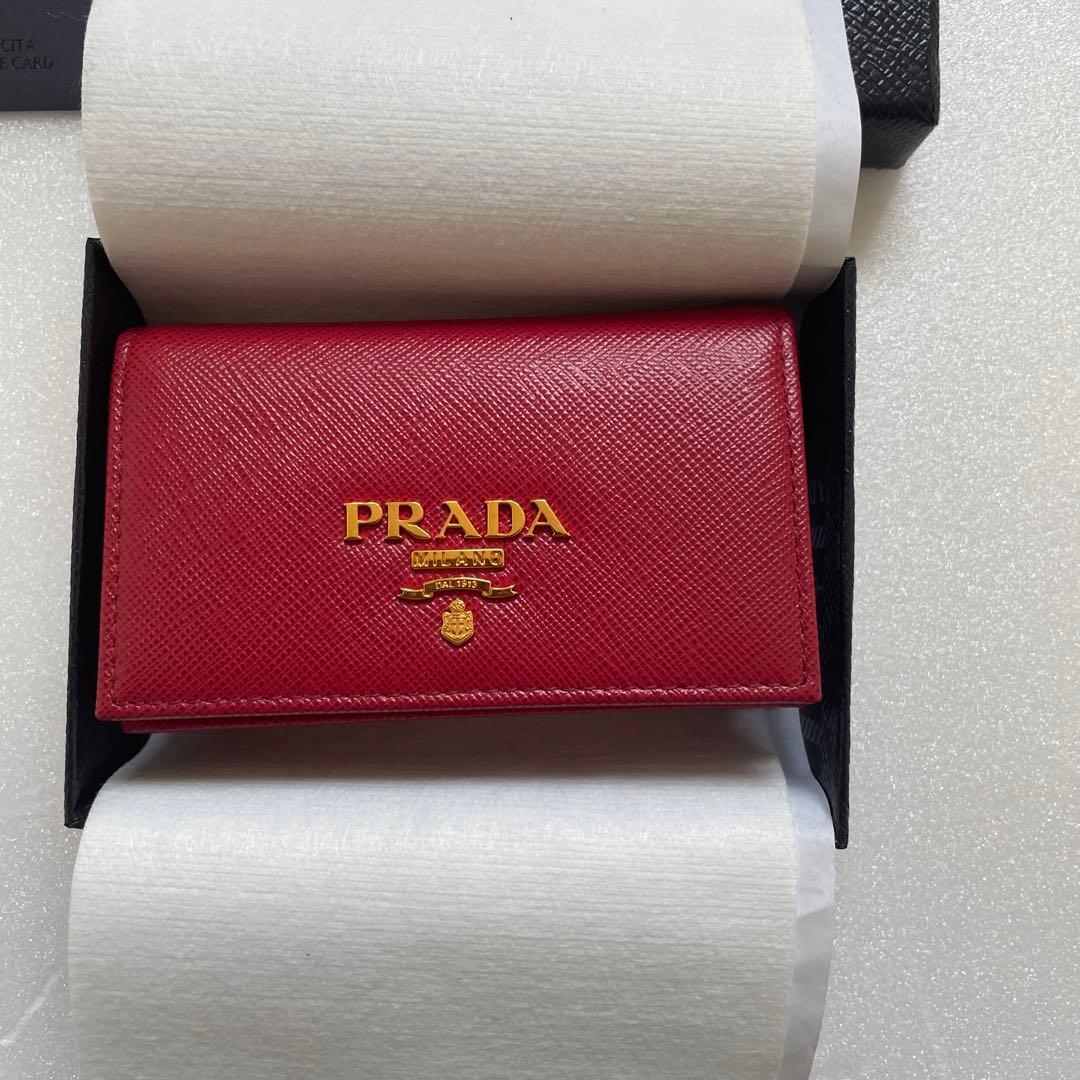 新品未使用 PRADA レザー 名刺入れ レッド PRADA（プラダ） （新品・未使用品）PRADA 1ML040 SAFFIANO METAL