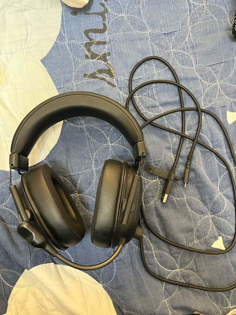 RAZER BlackShark V2 ワイヤレスゲーム用イヤホン Amazon.com: Razer BlackShark V2 Pro Wireless Gaming Headset: Super