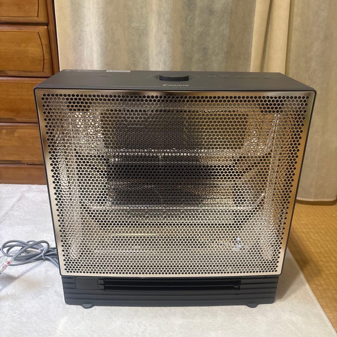 ダイキン ハイブリッドセラムヒート MRH135AS-H 2024年製 ガーベラ様ダイキン ハイブリッドセラムヒート MRH135AS-H 2024年製