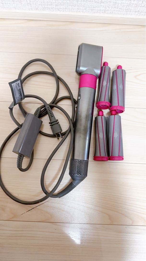 dyson airwrap HS01 エアラップ スタイラー　ダイソン Dyson Airwrap™マルチスタイラー | ダイソン公式