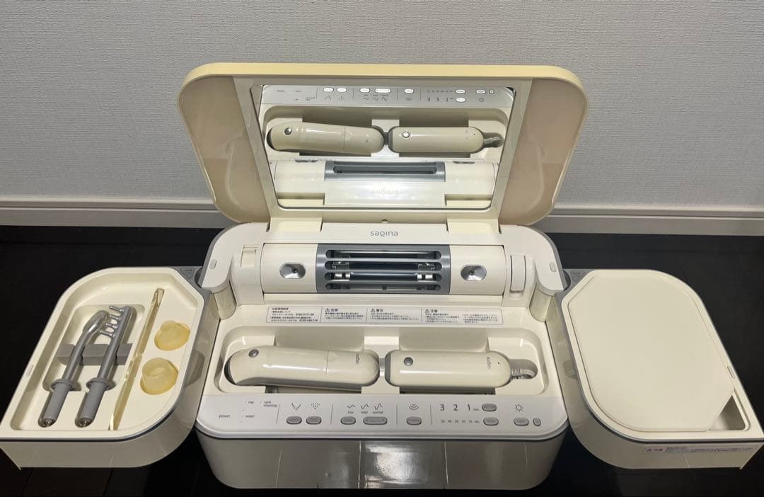 サキナ　ビジュー　美顔器 ホームケア 美顔器 サキナビジュー SAQINABIJOU - メルカリ