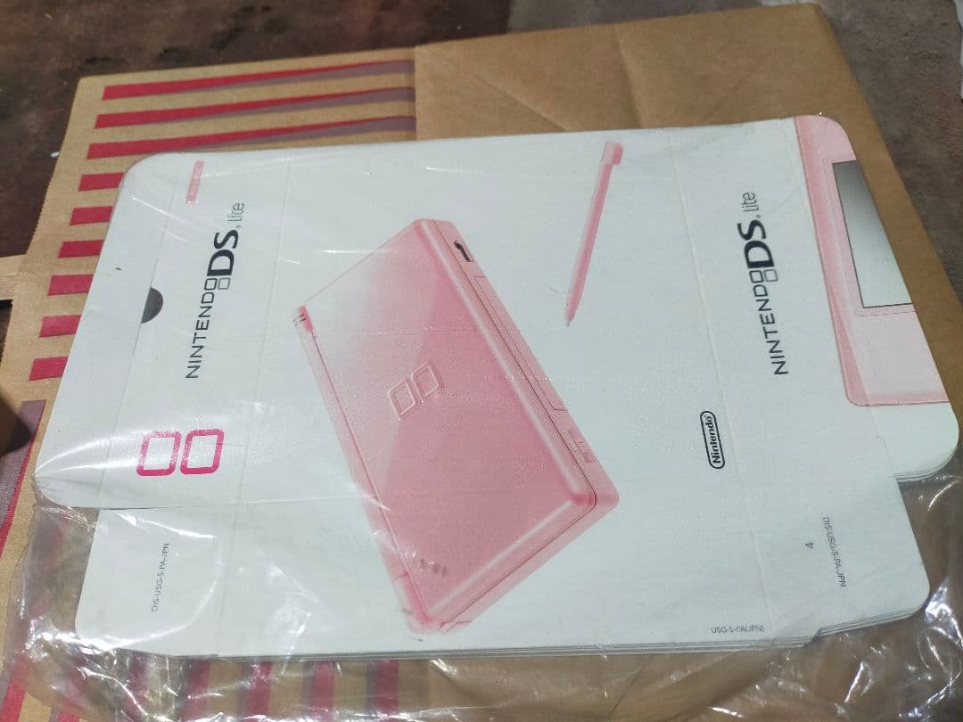 ニンテンドーDSハード ニンテンドーDS Lite本体 ノーブルピンク 外箱6枚 ニンテンドーDS Lite:ノーブルピンク 新品ゲーム | ブックオフ公式