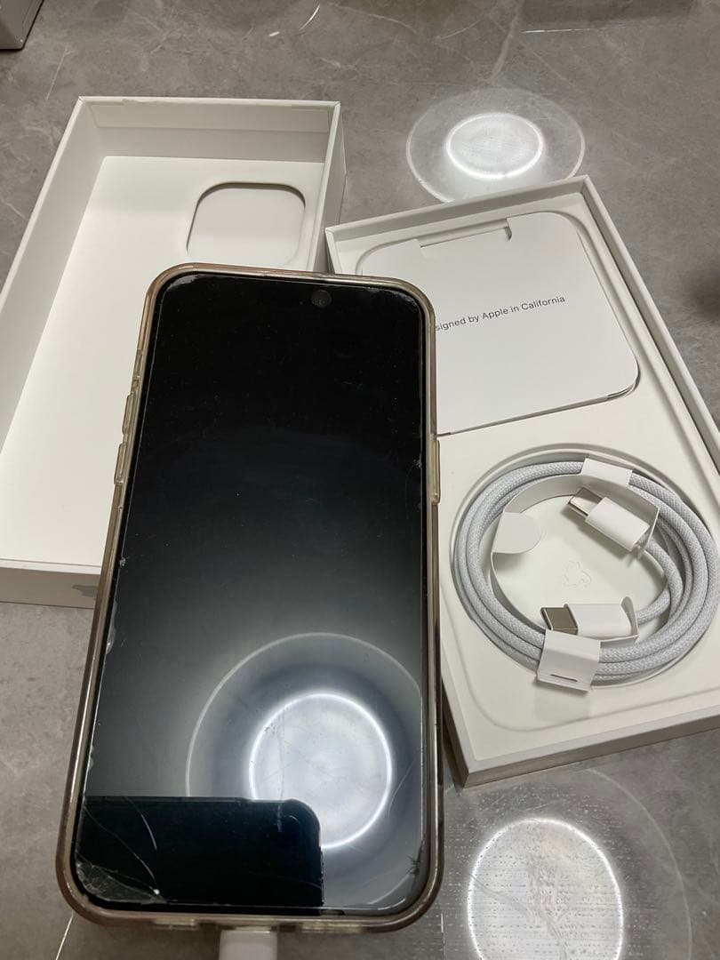 iPhone15ProMax 256GB SIMフリー 本体 美品 ホワイト Amazon | 【整備済み品】 Apple iPhone 15 Pro MAX 256GB ホワイト