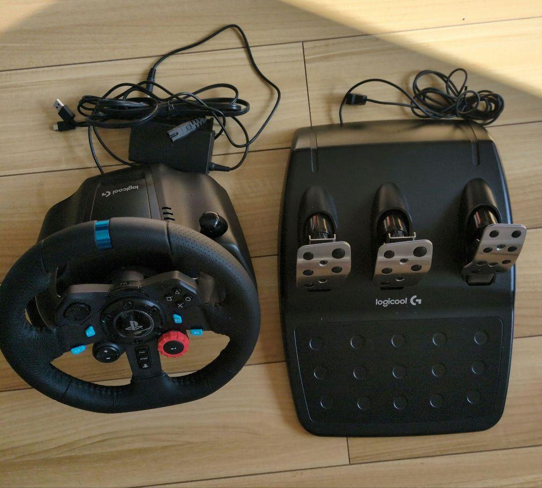 G29LogicoolハンコンPS5PS4PS3対応 Logitech Driving Force G29 Racing Wheel for PlayStation 4 and