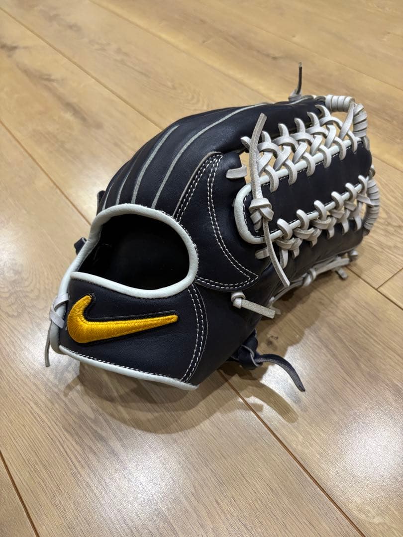 NIKE一般外野手グローブ！廃盤品！人気カラー！ 2025モデル】ナイキ 少年軟式 グローブ グラブ オールラウンド用