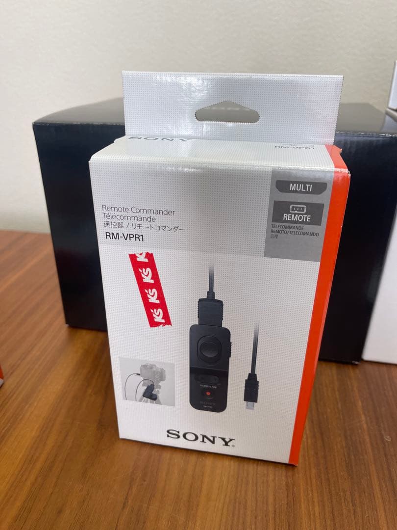 SONY α7 IVミラーレスカメラ 本体とsony純正バッテリー2個
