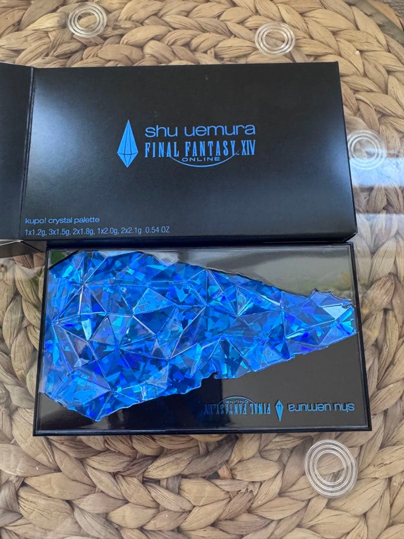 アイシャドウ shu uemura FINAL FANTASY crystal palette Shu Uemura x Final Fantasy XIV Kupo! Crystal Palette (Holiday 2025