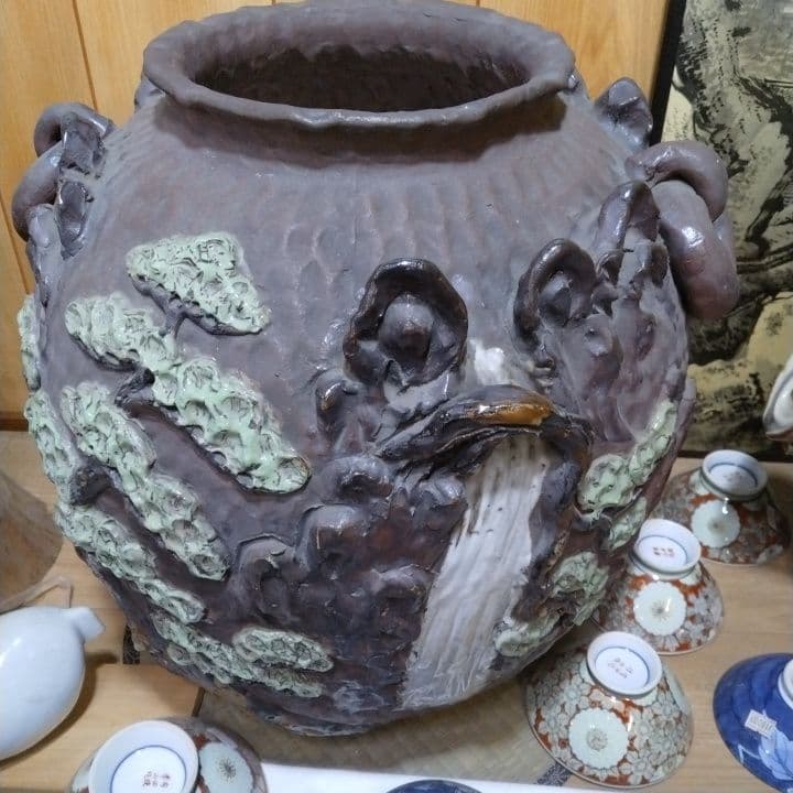 動物モチーフの陶器の大きな壺 景徳鎮 十錦 動物飾り壺（1対） 【商品番号m-ke2028】