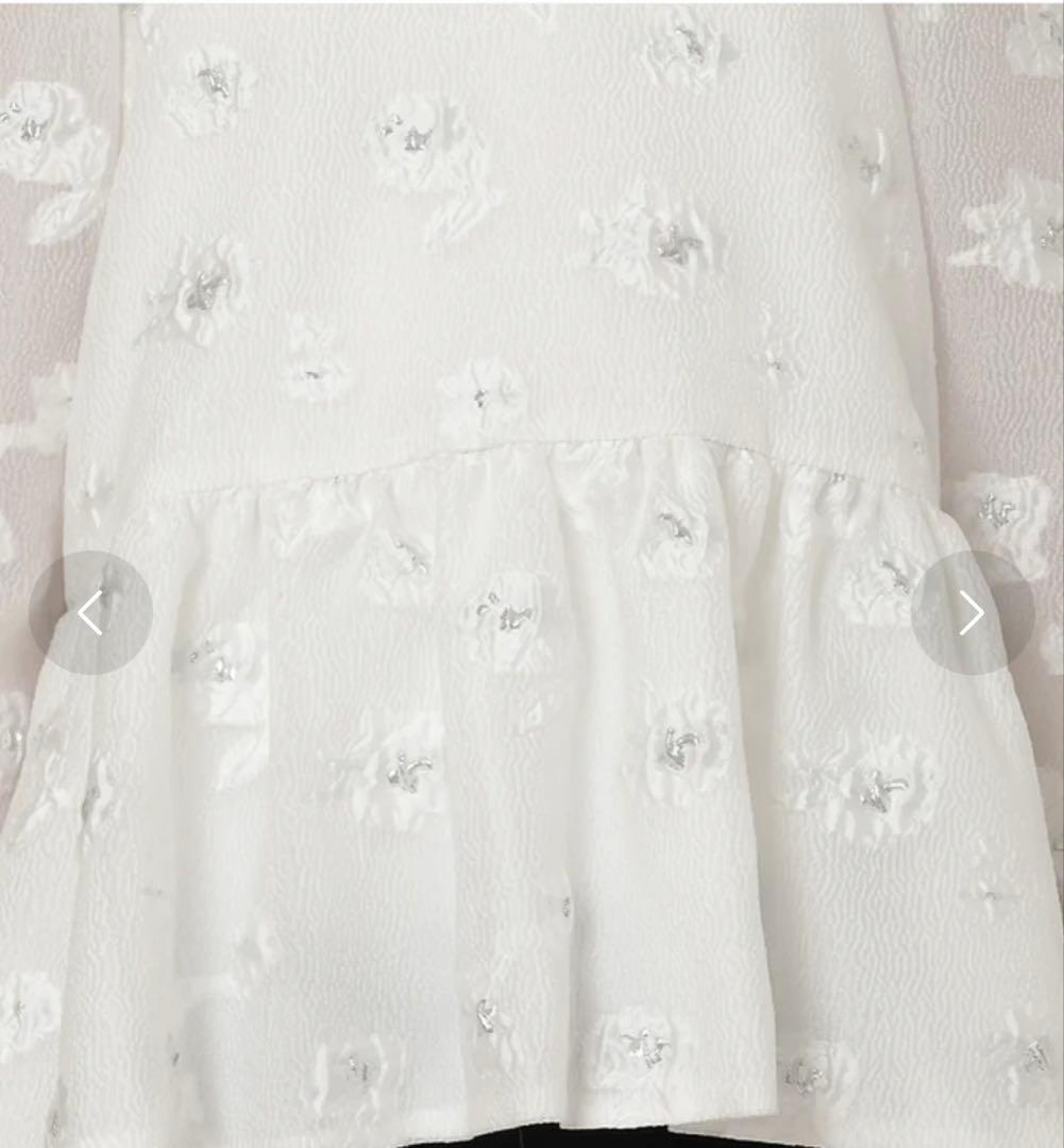 新品】Audie a Muses シルバーフラワージャカードブラウス（オフ）