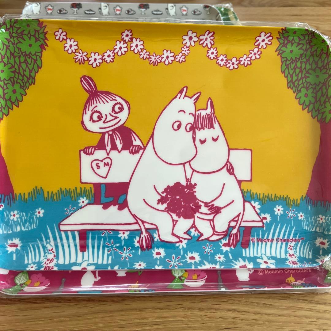 soleil　ムーミンキャラクター トレイ Moomin Arabia からのムーミン トレイ 27x20 cm - NordicNest.jp