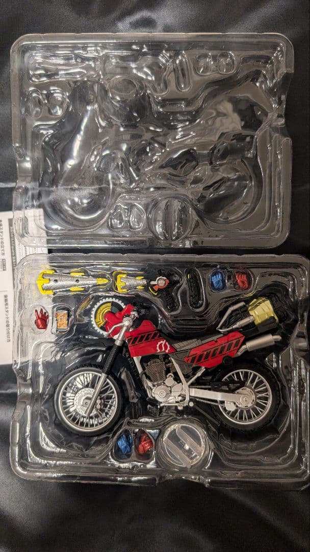 フィギュアーツ 仮面ライダー ビルド ゲンム ゼロノス エデン サウザー