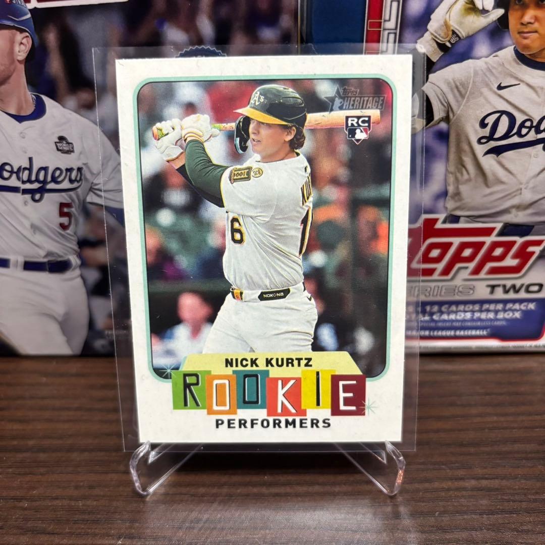 Topps MLB 2025 ニック・カーツ - メルカリ