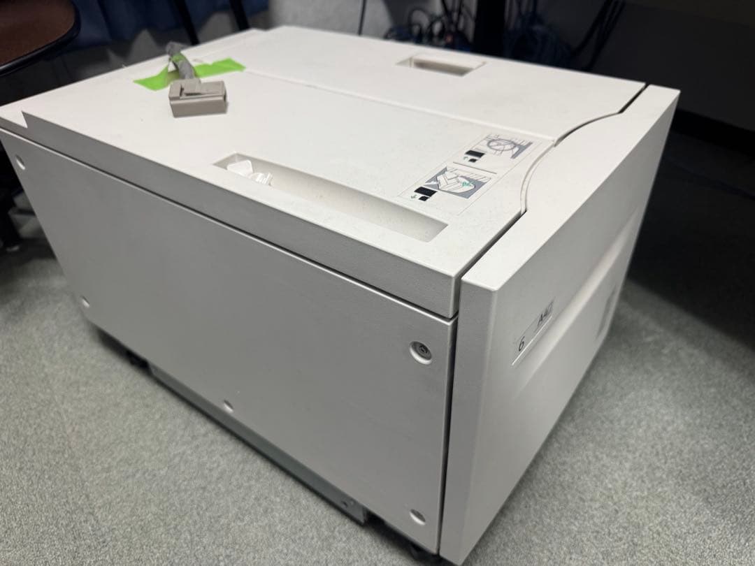 用紙トレイ6（大容量給紙トレイ1段） 本体、用紙トレイ6（大容量給紙トレイ） DocuCentre-V C7776/C6676