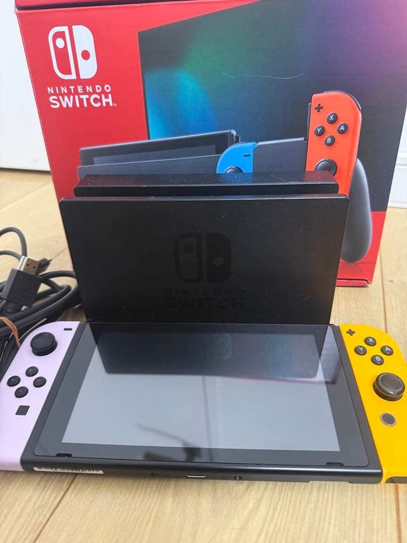 ◾️Nintendo Switch 本体 HAC-001(-01)◾️ Amazon.com: Nintendo Switch with Gray Joy‑Con - HAC-001(-01
