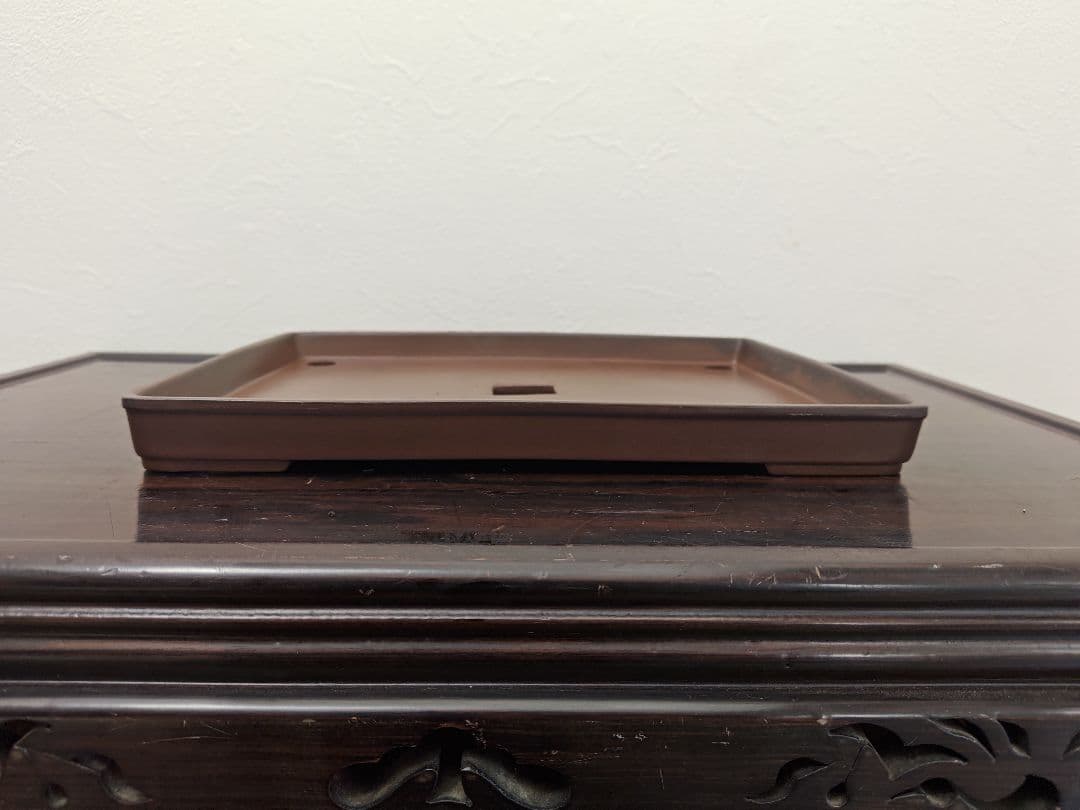 ブラウン長方形陶器製中型盆栽鉢　約31cm x 23cm×3cm 落款あり 盆栽鉢 烏泥外縁隅切額面長方鉢 植木鉢 中国鉢 張氏製陶 落款あり 17号