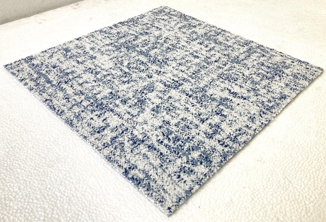 即購入OK⭐︎まる子　タイルカーペット５４枚　新品・未使用　国内メーカー タイルカーペット カーペット 50×50 単品 安い 防音 おしゃれ 難燃