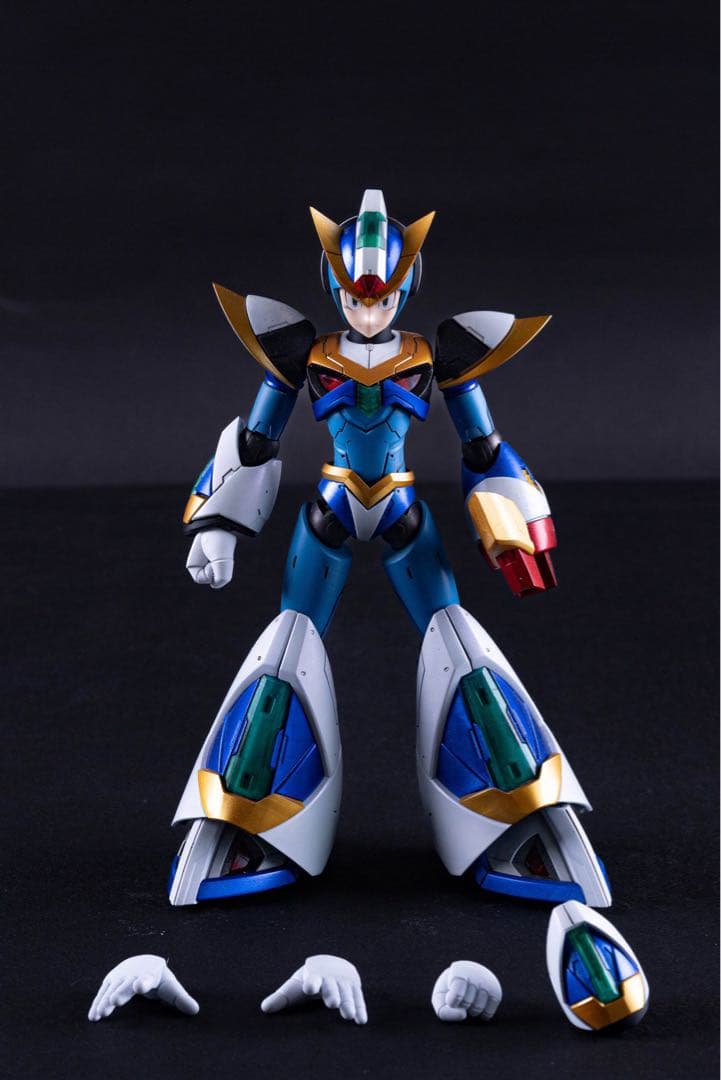 WF2026 春男 HYO 新作 『ロックマンX7』GLIDE ARMOR ロックマンX7』GLIDE ARMOR 価格：20,000円 数量：20体限定