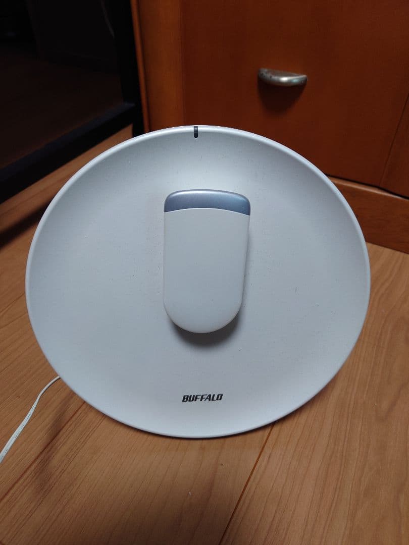 メッシュWiFi無線LANルーター/WiFi中継機4台セット アイ・オーが1台7千円のメッシュWi-Fi、ルーターとコンセント直挿し型