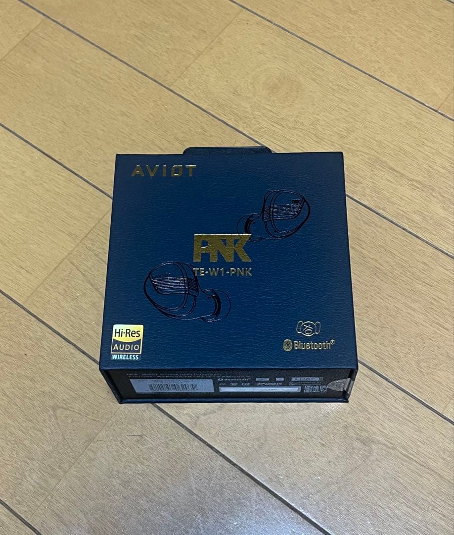 AVIOT TE-W1-PNK ピヤホン8 ワイヤレスイヤホン ピヤホン8（AVIOT TE-W1-PNK）レビュー。これは、かなりの高コスト
